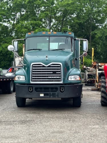 2013 Mack CXU (Pinnacle)