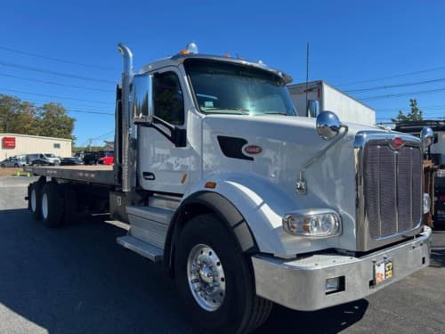 2021 Peterbilt 567