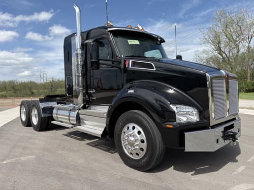 New 2027 KENWORTH T880