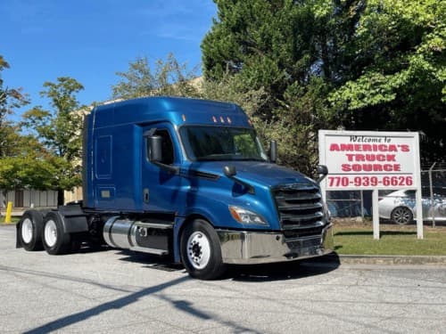 2020 Freightliner Cascadia 126