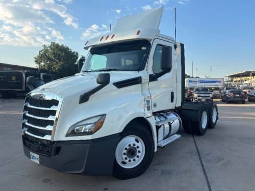 2019 Freightliner Cascadia 126 Day Cab Truck - 435HP, 12 Speed Automatic