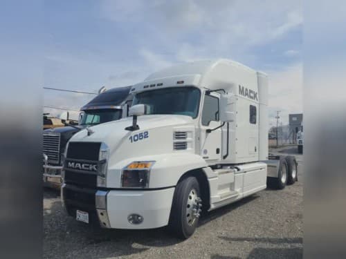 Used 2020 MACK Conventional - Sleeper Truck