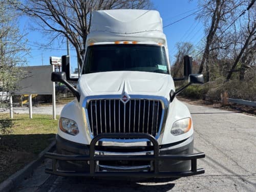 2018 International LT625