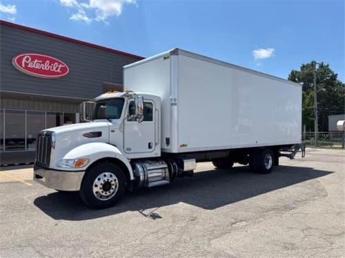 2019 Peterbilt 337