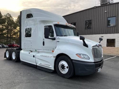 2023 International LT62F