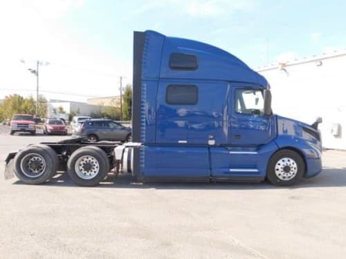 2021 Volvo VNL64T860
