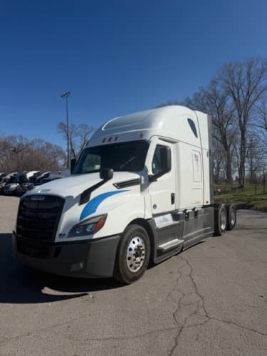 2022 Freightliner Cascadia 126