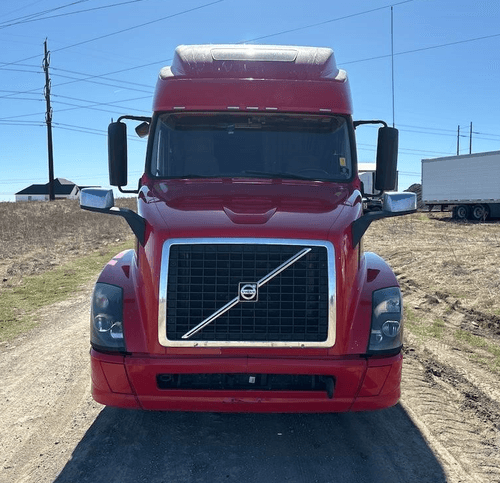 2017 Volvo VNL64T780