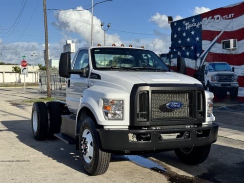 2025 Ford F750 SD