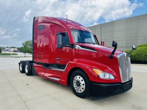 Used 2023 KENWORTH T680