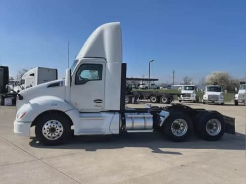 2022 Kenworth T680 image 4