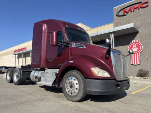 Used 2017 KENWORTH T680
