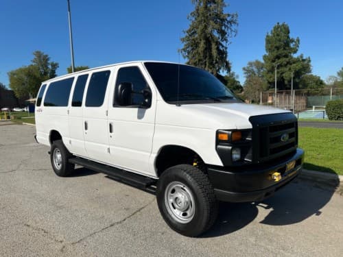 2013 FORD E350 SD 4x4 Passenger Van 13477