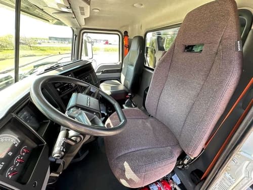 Used 2021 MACK PINNACLE Dump Truck in Oklahoma City, OK image 5