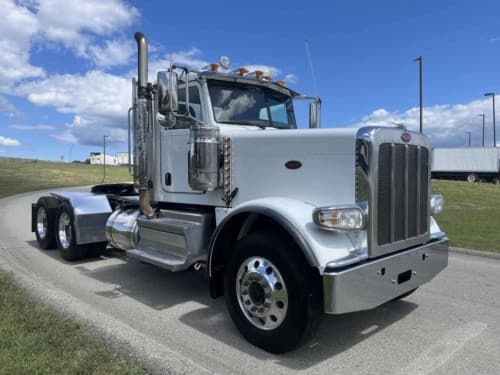 2018 Peterbilt 389