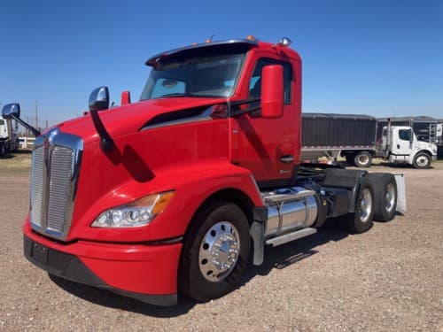 Used 2023 KENWORTH T680