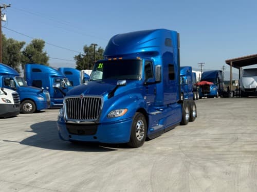 2021 International LT625