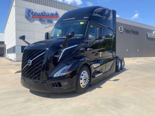 New 2026 VOLVO VNL64T860 Conventional - Sleeper Truck in Oklahoma City, OK