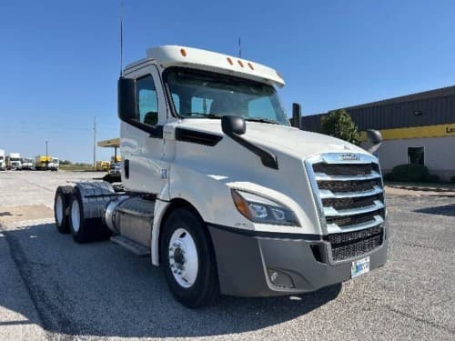 2019 Freightliner Cascadia 126 Day Cab Truck - 435HP, 10 Speed Manual