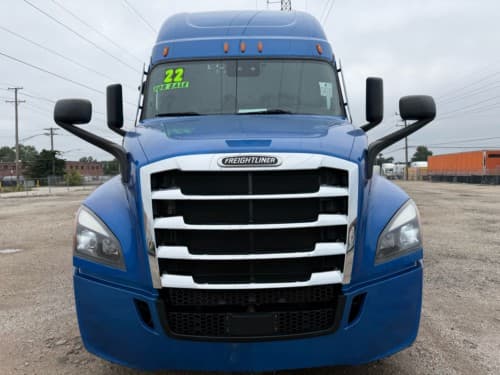 2022 Freightliner - 426k - 11,500 Hours - 455HP