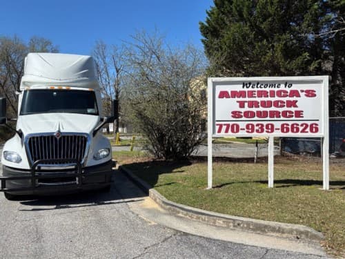 2018 International LT625