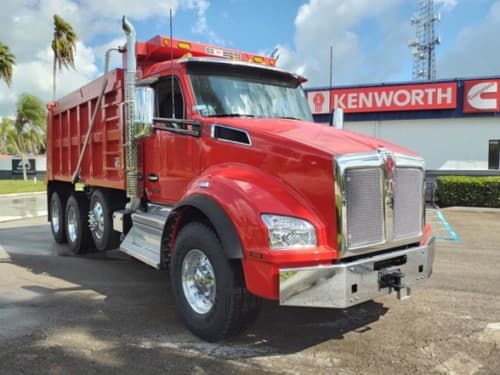 2025 Kenworth T880
