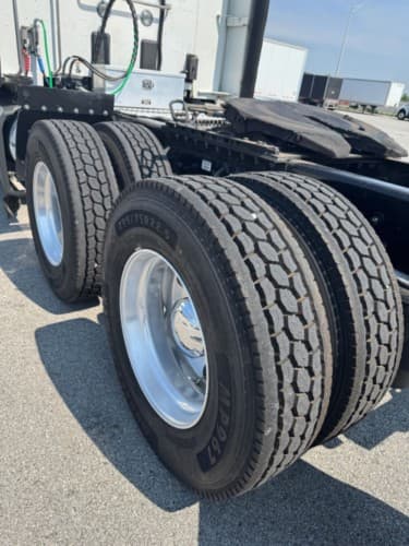 2018 Kenworth T680 image 10