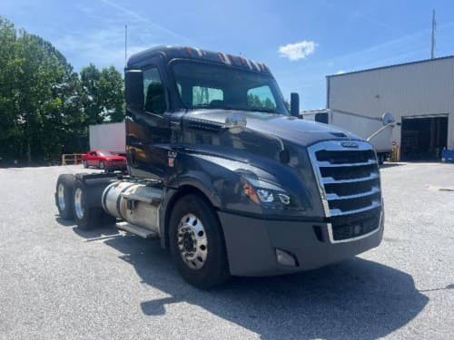 2019 Freightliner Cascadia 126 Day Cab Truck - 455HP, 12 Speed Automatic