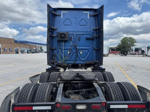 2019 Freightliner Cascadia 126 image 5