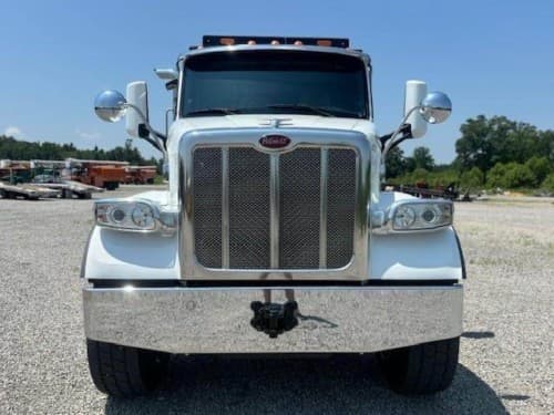 2020 Peterbilt 567