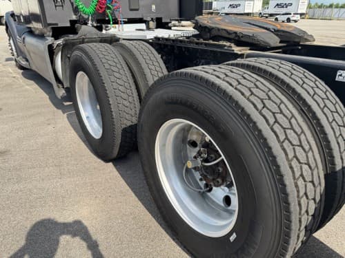 2019 Peterbilt 579 image 6