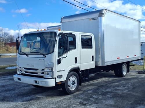 2024 Isuzu NPR HD