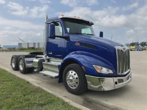 2022 Peterbilt 579