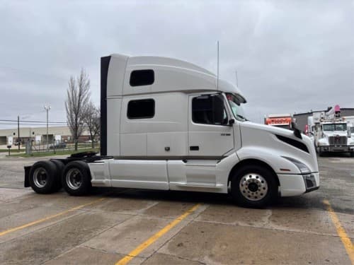 2024 Volvo VNL64T860