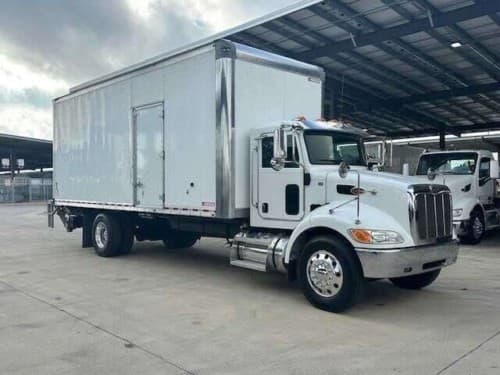 2020 Peterbilt 389