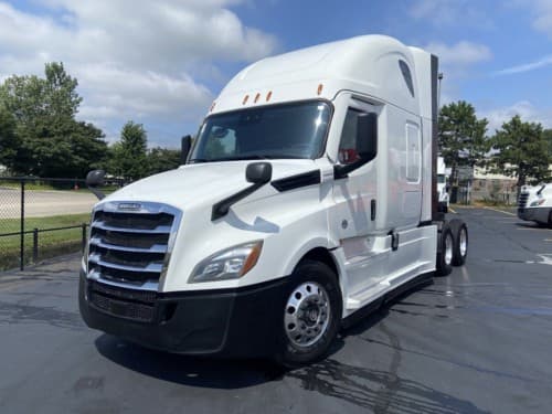 2020 FREIGHTLINER Cascadia CA126 Tandem Axle Sleeper