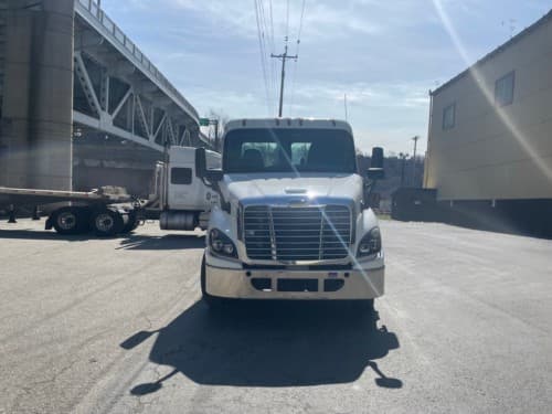 2015 Freightliner Cascadia 125