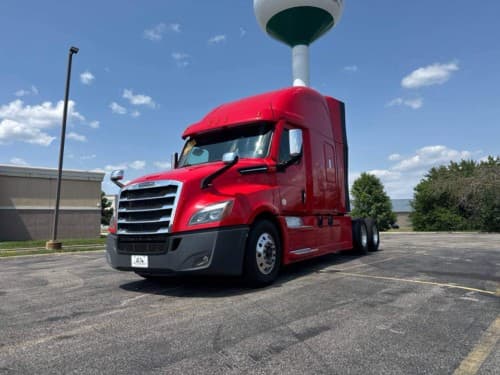 2023 Freightliner Cascadia 126