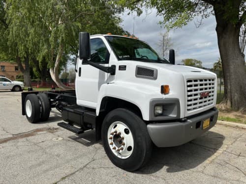 2008 GMC TOPKICK C6500  Cab and Chassis