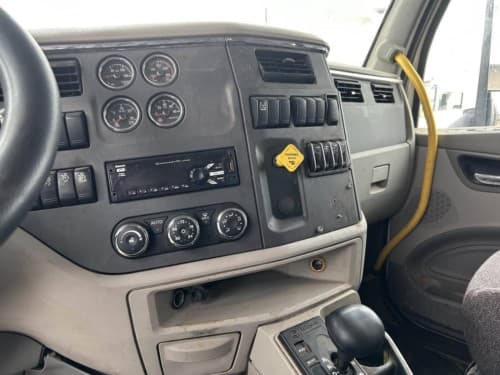 2020 Peterbilt 567