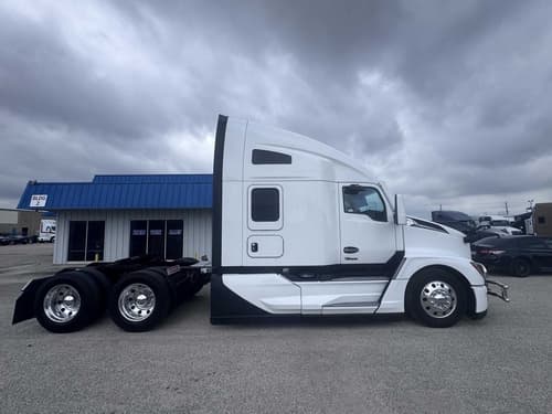 2023 Kenworth T680