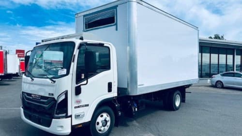 2025 Isuzu NPR-HD