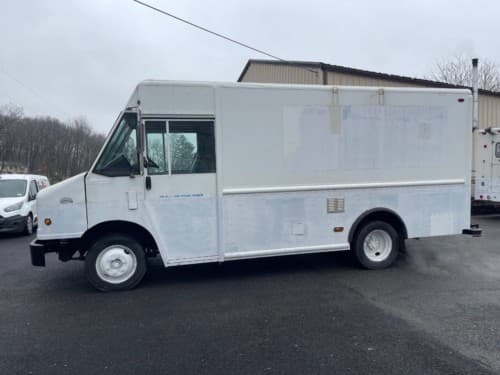 2010 Freightliner MT45