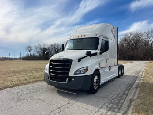 2022 Freightliner Cascadia 126