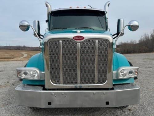 2018 Peterbilt 567