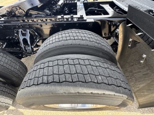 2022 Kenworth T680 image 17