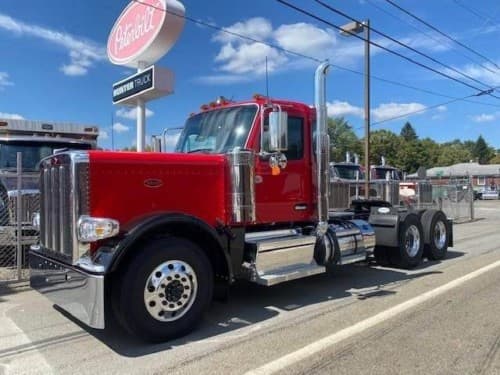 2026 Peterbilt 589