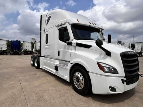 2020 Freightliner Cascadia 126