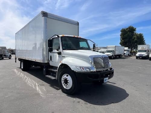 2022 International MV607 Box Truck - 220HP, 6 Speed Automatic, Roll up Door