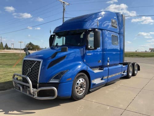 2022 Volvo VNL